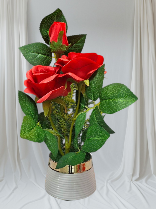 Rose Flowers in Ceramic Vas 25 cm tall